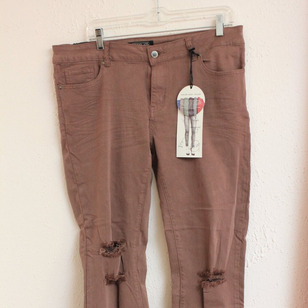 #528 NWT Angel Kiss Tan-ish Jeans with Ripped Knees Size 15